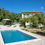 Lovely In * Peruški